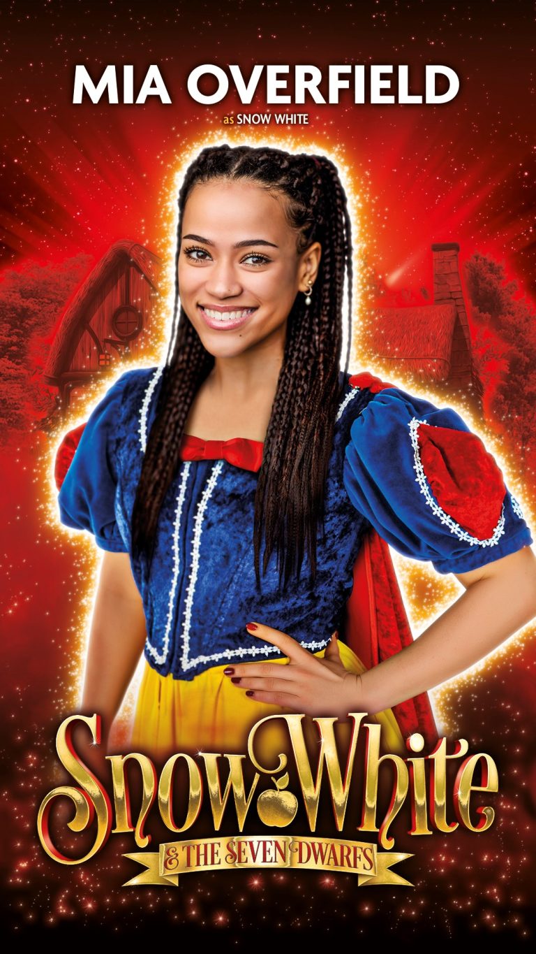 Mia Overfield as Snow White