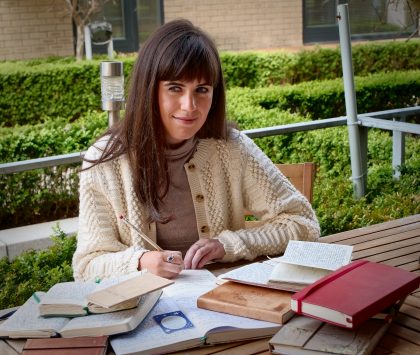 Sarah Maria Lafferty researching her journals by Hans- Peter Beinert