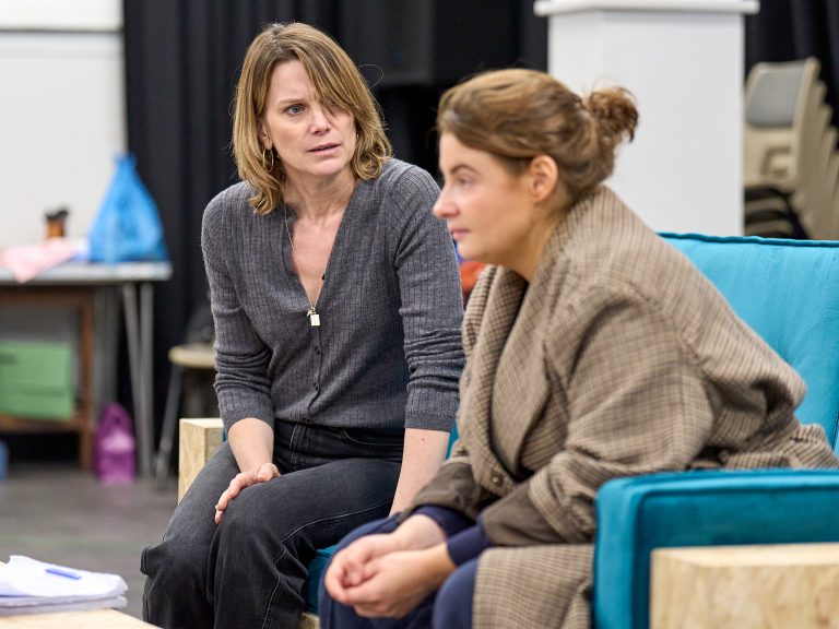 076 Liz White (Kathy) and Abby Vicky-Russell (Rebecca) in rehearsals for LIVING. Photo by Manuel Harlan