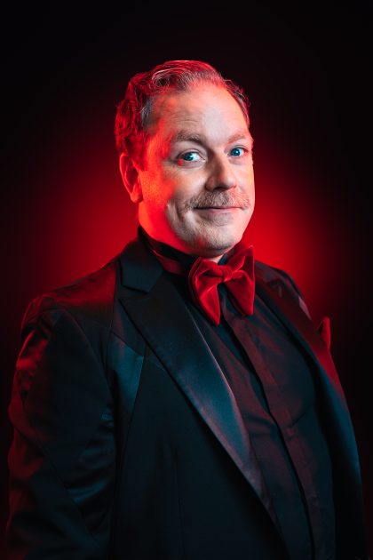 Rufus Hound as The Mesmerist, credit to Ross Kernahan, DMLK Video (2)