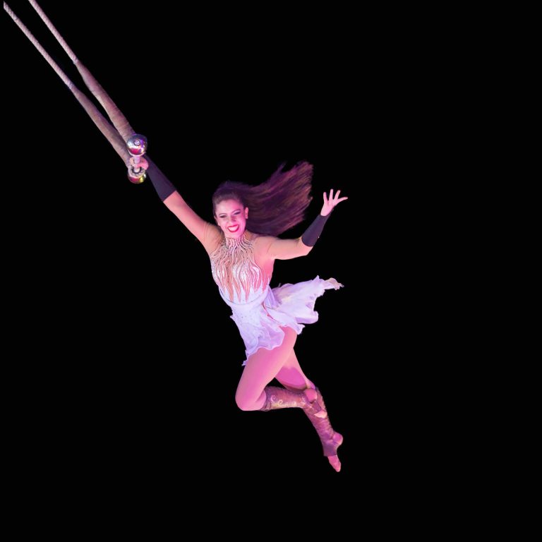 Kaely Trapeze Photo 3